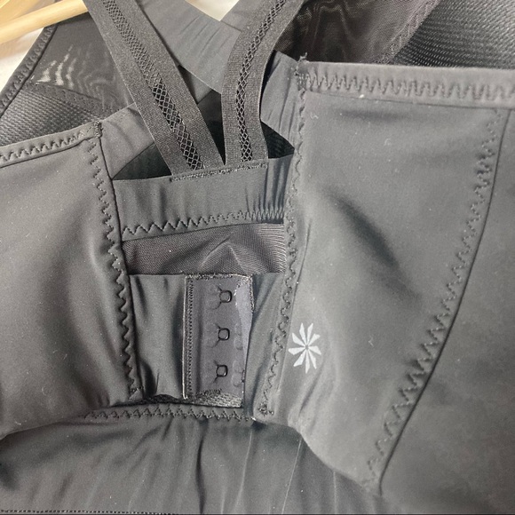 Athleta Black Gigi mesh sports bra - Picture 6 of 9